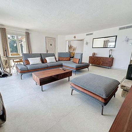 3 Bedrooms Villa Near Cannes - Pool & Jacuzzi - Sea View Mandelieu Dış mekan fotoğraf