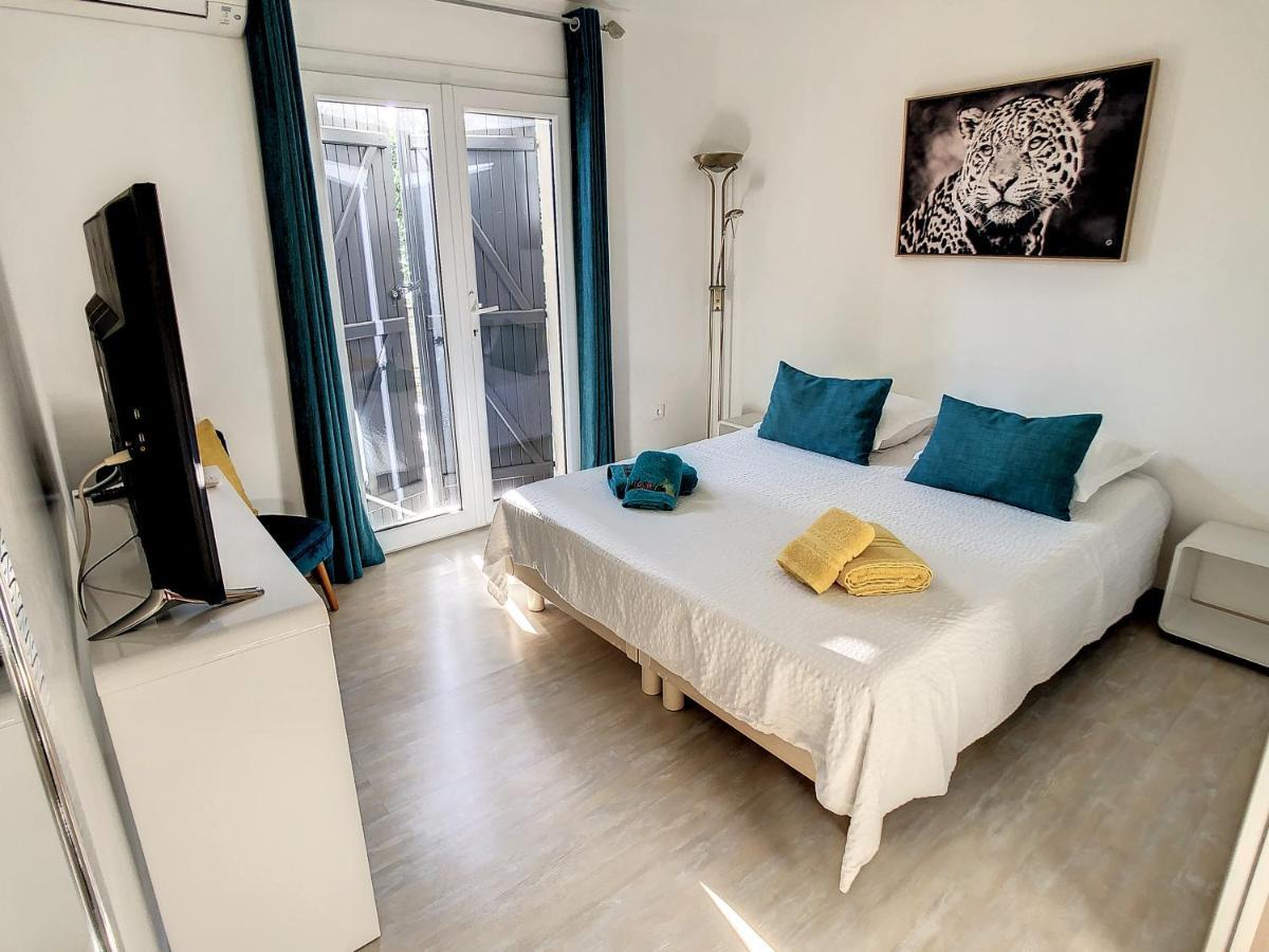3 Bedrooms Villa Near Cannes - Pool & Jacuzzi - Sea View Mandelieu Dış mekan fotoğraf