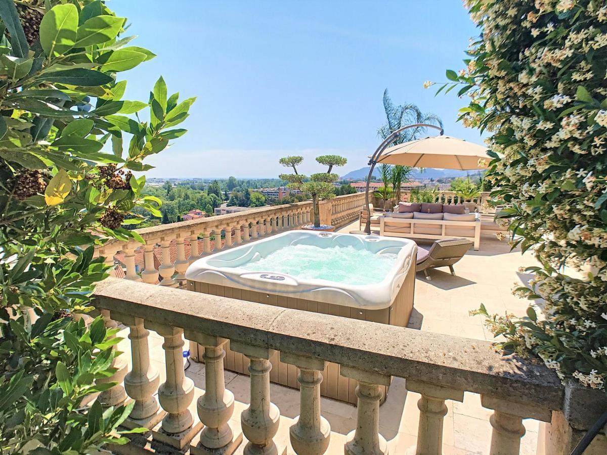 3 Bedrooms Villa Near Cannes - Pool & Jacuzzi - Sea View Mandelieu Dış mekan fotoğraf